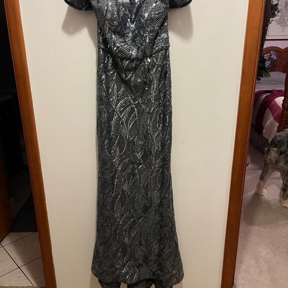 🔥TAKING BEST OFFER🔥Christina Wu Elegance Dress #17031 - Picture 2 of 11